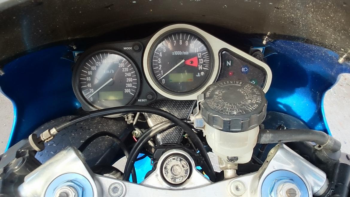 Kawasaki ZX9R Ninja billede 11