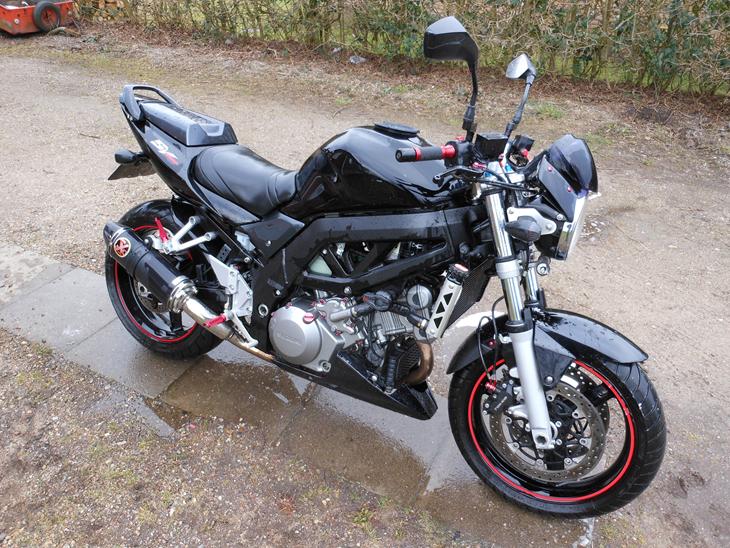 Suzuki SV 1000NK7 billede 1