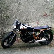 Suzuki GS 550 Street Tracker (cafe/brat)