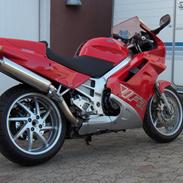 Honda VFR 750F