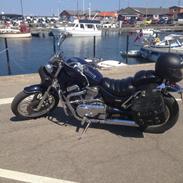 Suzuki Intruder VS750