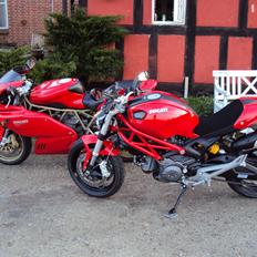 Ducati Monster 696 ABS