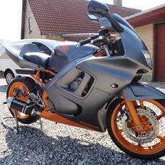 Honda cbr 600