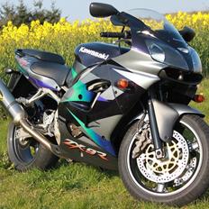 Kawasaki ZX9R