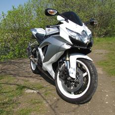 Suzuki GSXR 600