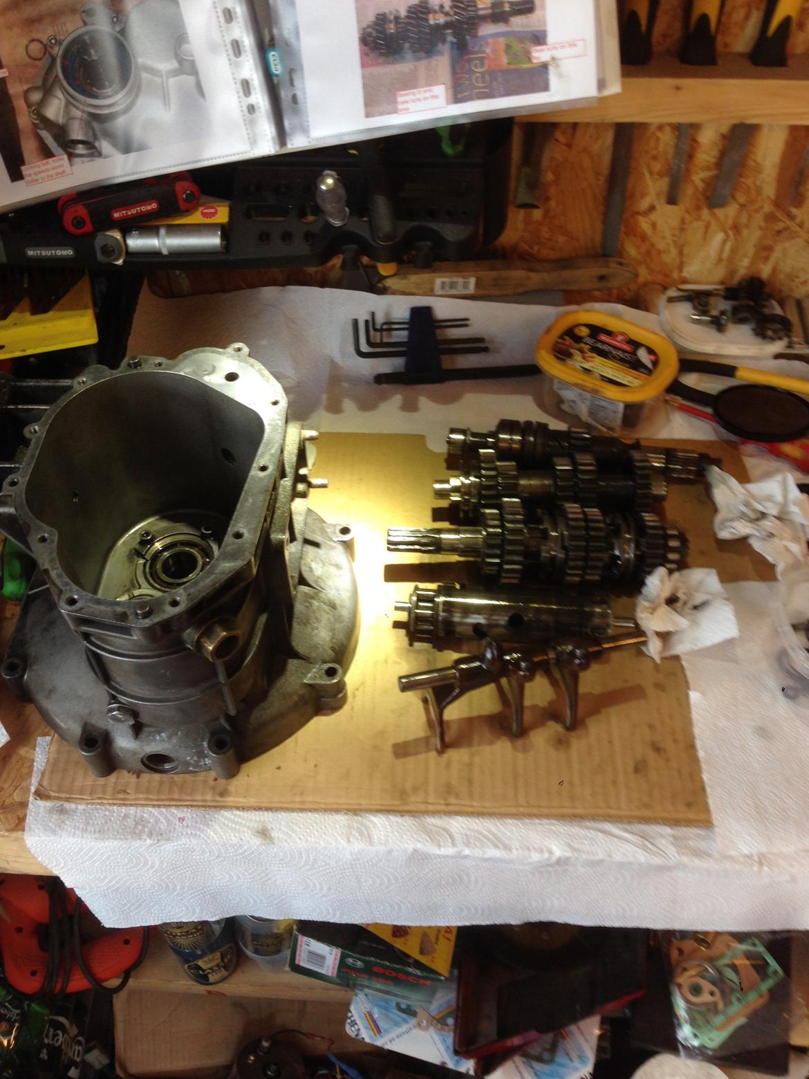 Moto Guzzi Le Mans - Tjek af gearkasse, og nye pakdåser, o-ringe og pakninger billede 12