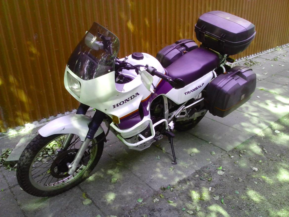 Honda XL600 V Transalp (PD06) - 108L bagageplads, dejligt til de lange ture! billede 6