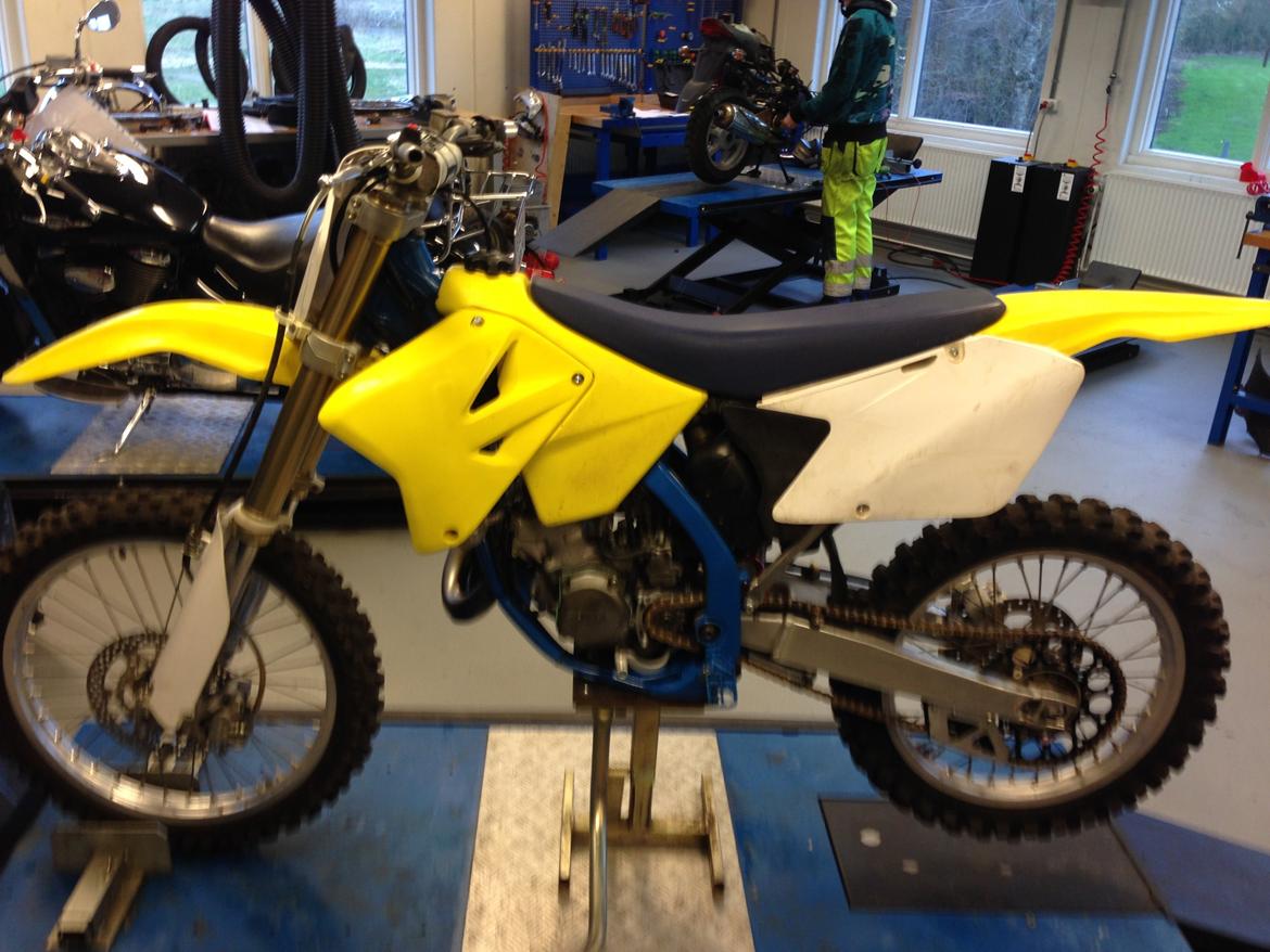 Suzuki RM billede 4