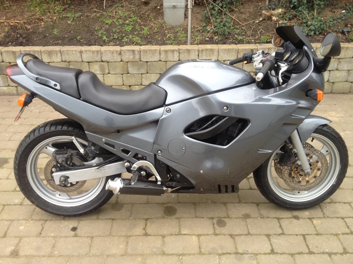Suzuki Gsx 600 F billede 1