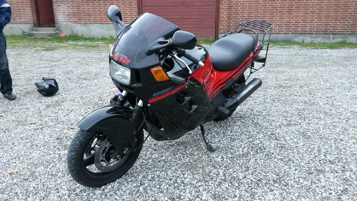 Honda CBR 1000F billede 2