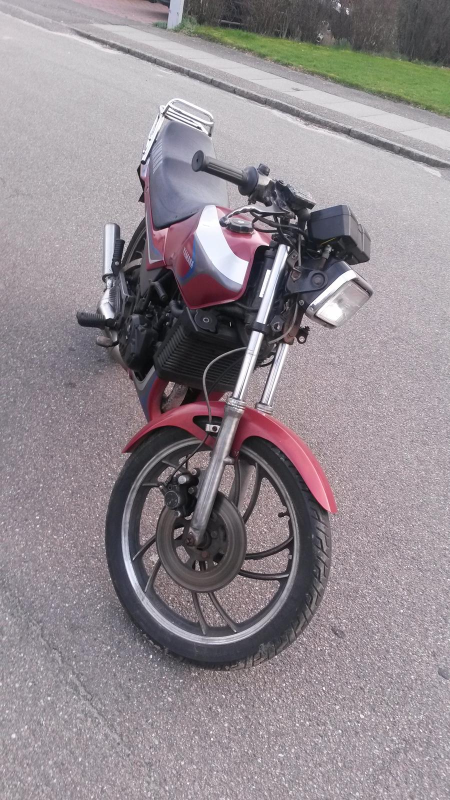 Yamaha RD 125 billede 4