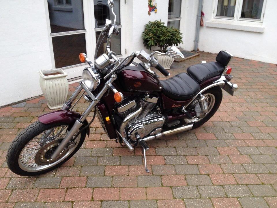 Suzuki Intruder 700 billede 2