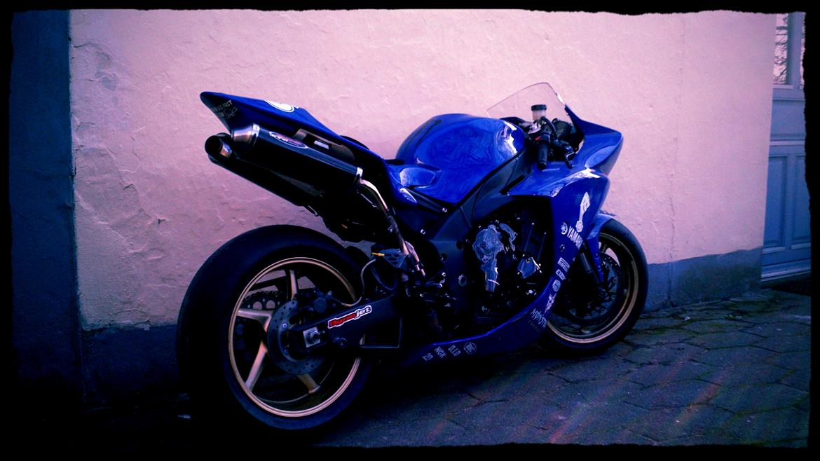 Yamaha YZF R1 RN22 - Solgt billede 2