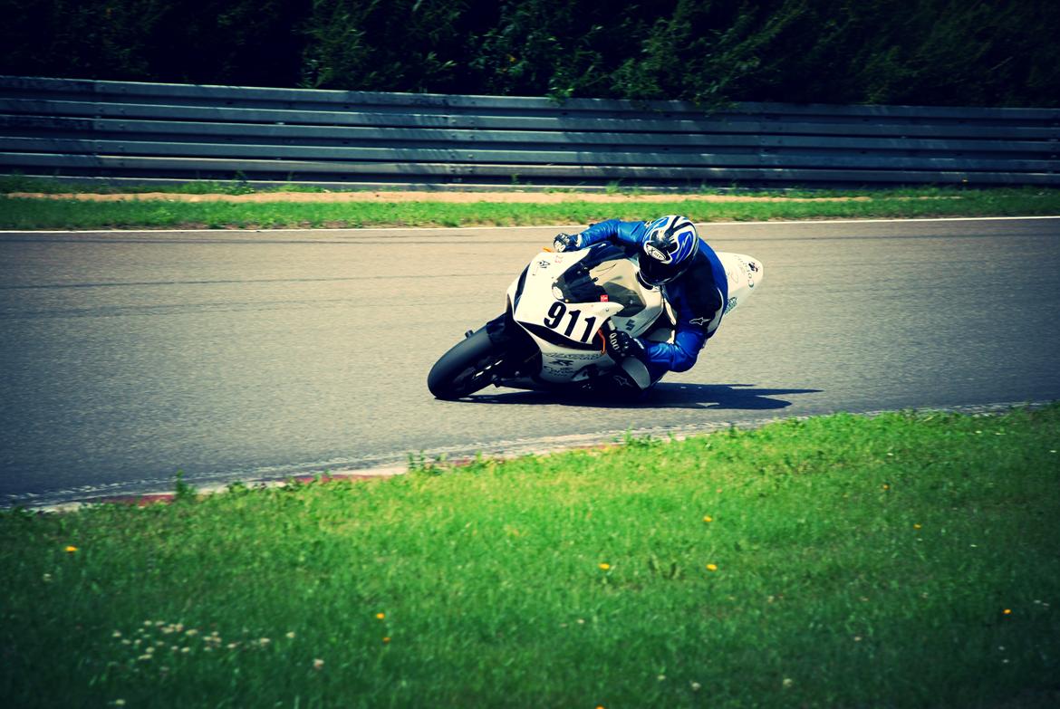 Yamaha YZF R1 RN22 - Solgt - Tidligere racer billede 14