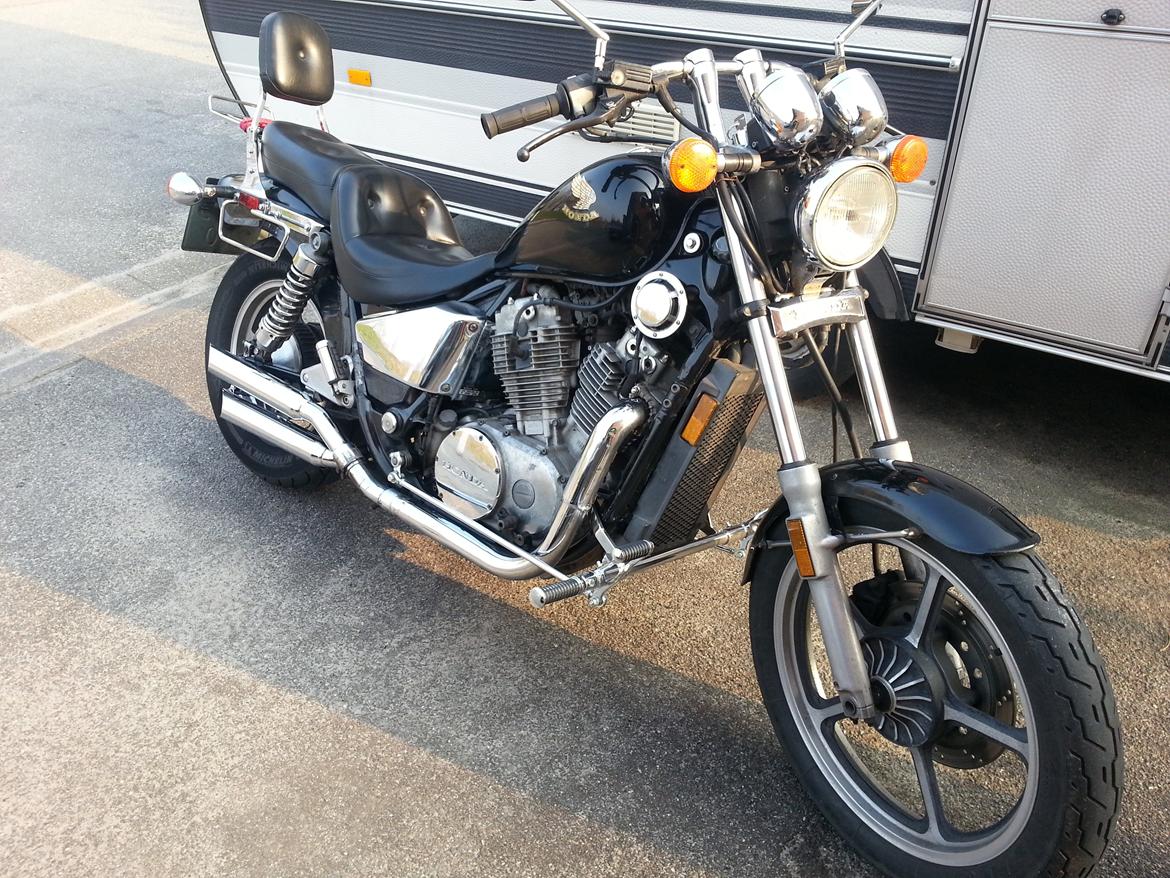 Honda VT 700 billede 1