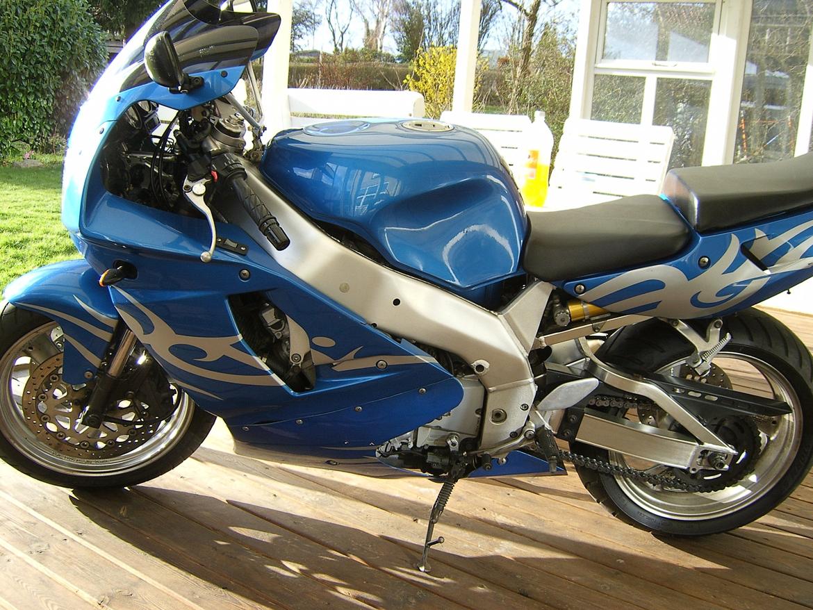 Yamaha YZF 750R billede 9