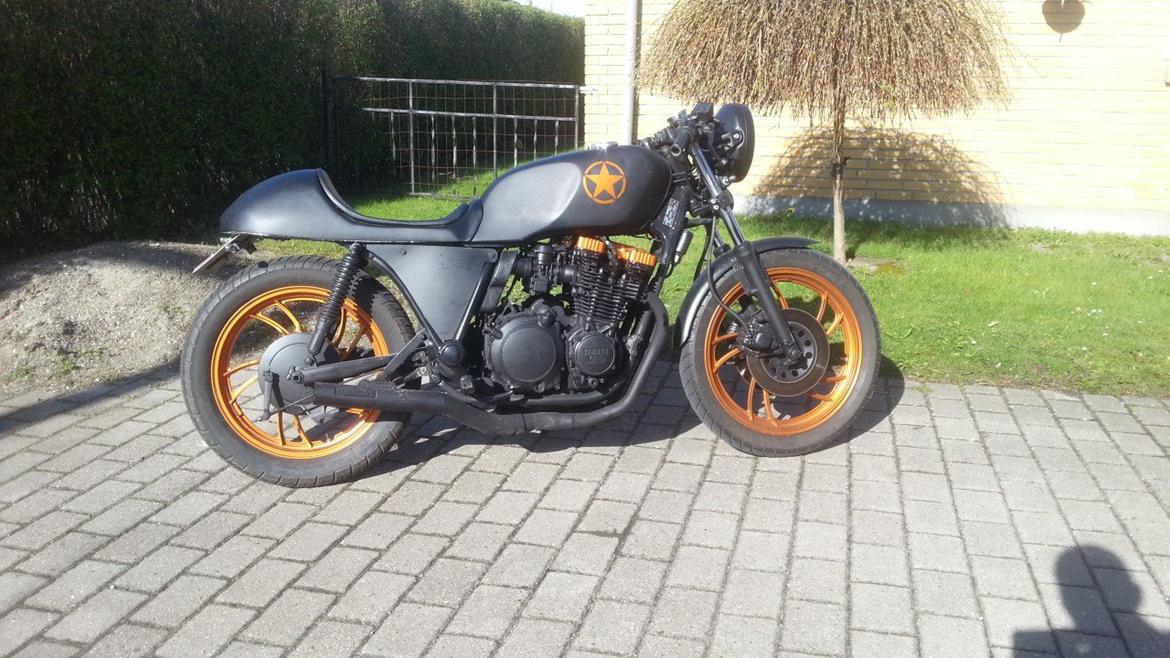 Yamaha xj 650 seca - nyt lille speedo har givet et lavere look. billede 7