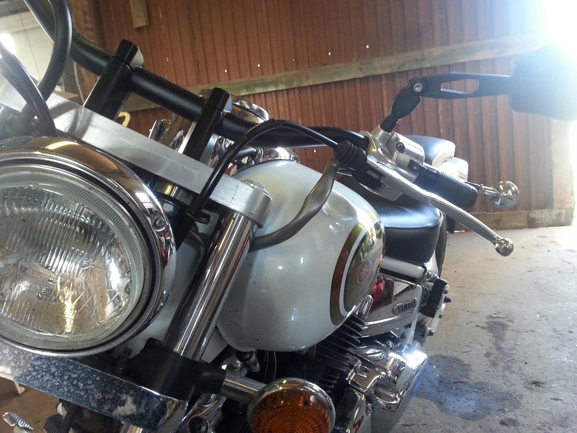 Yamaha xvs 650 Dragstar *Projekt* - Styr, håndtag og spejle skiftet billede 36