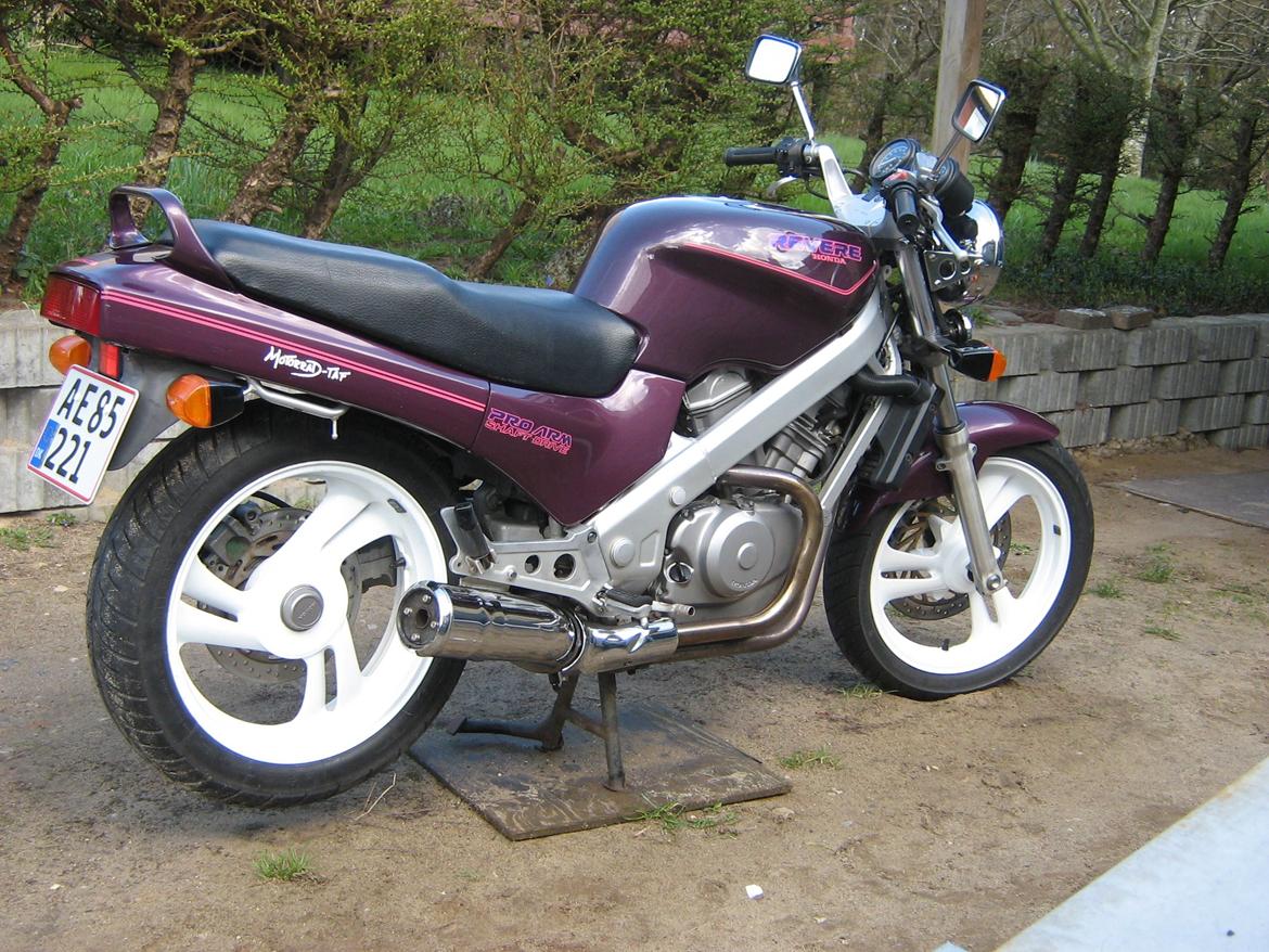 Honda NTV 650 Revere billede 1