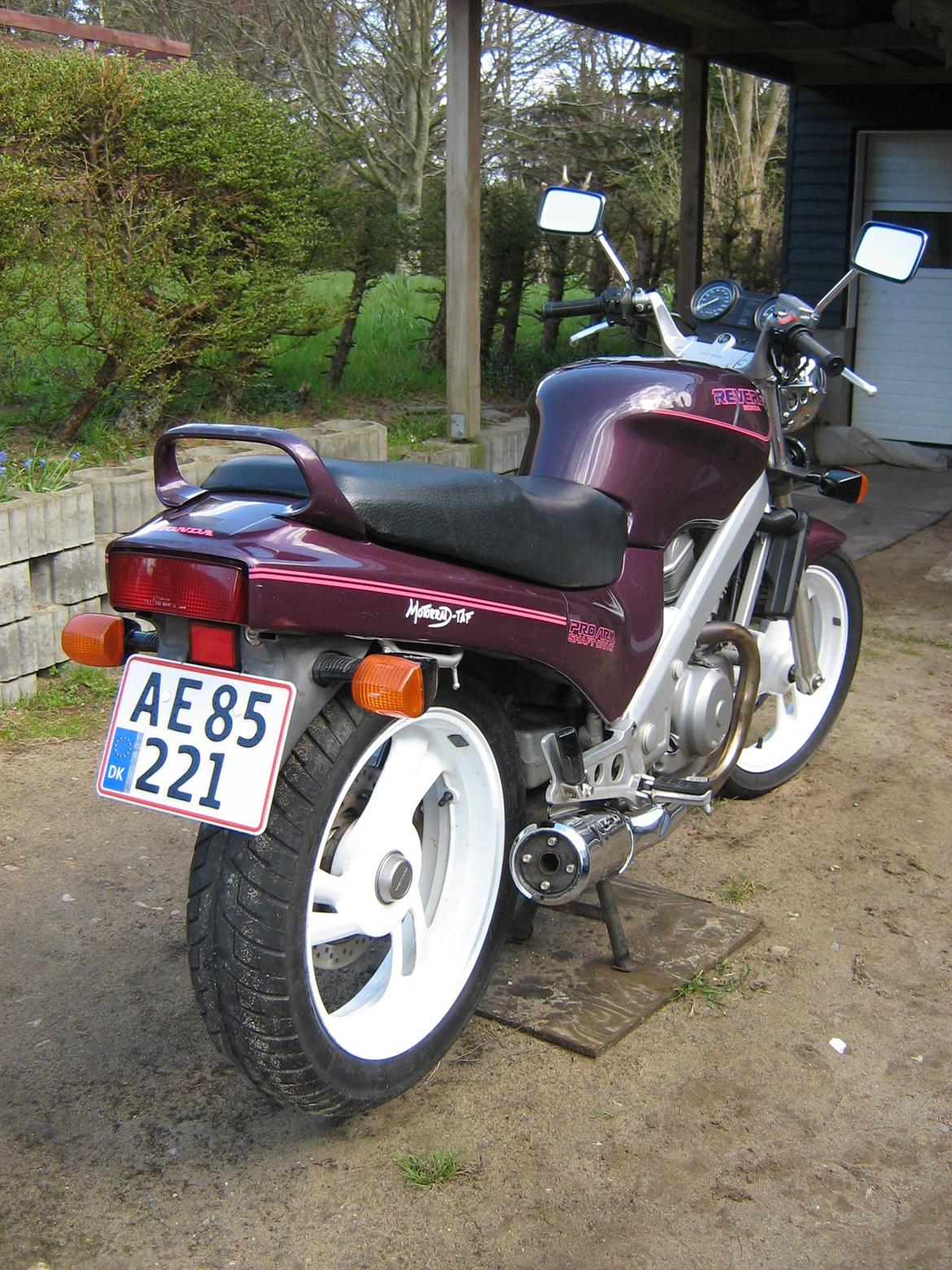 Honda NTV 650 Revere billede 7