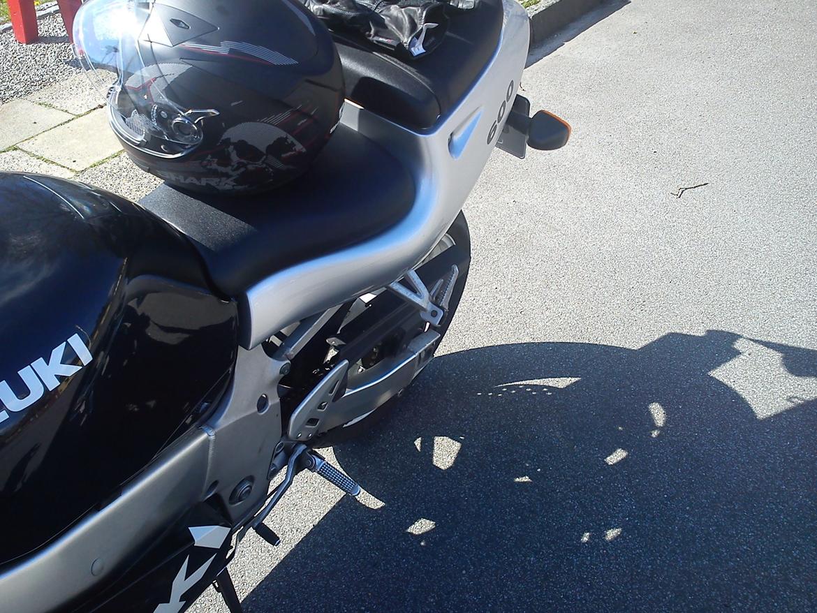 Suzuki GSXR 600 SRAD Solgt :( billede 6