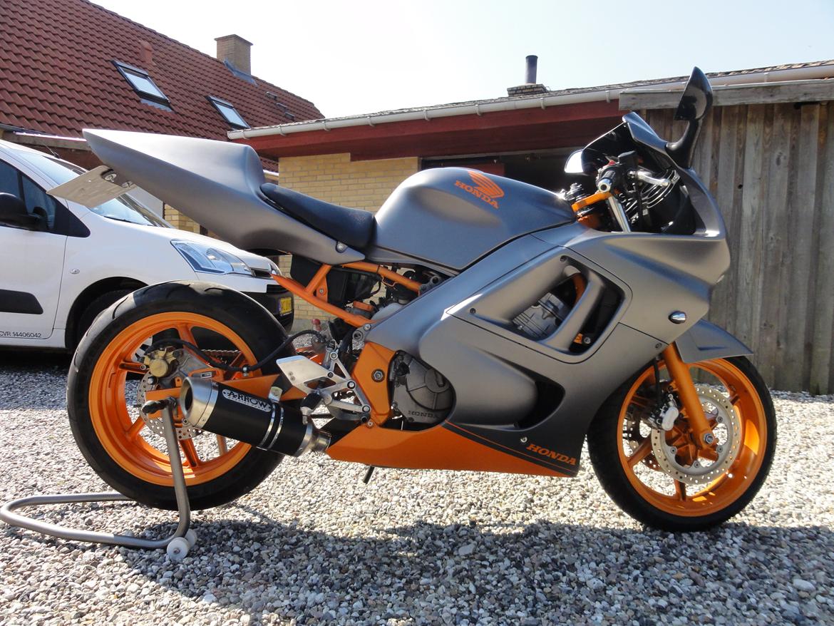 Honda cbr 600 billede 2