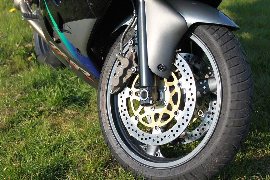 Kawasaki ZX9R billede 8