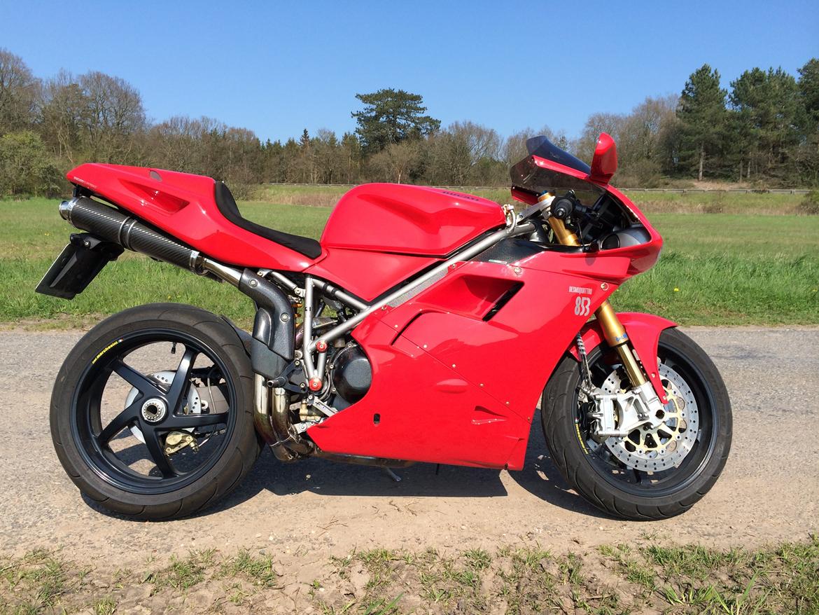 Ducati 748/853 billede 2