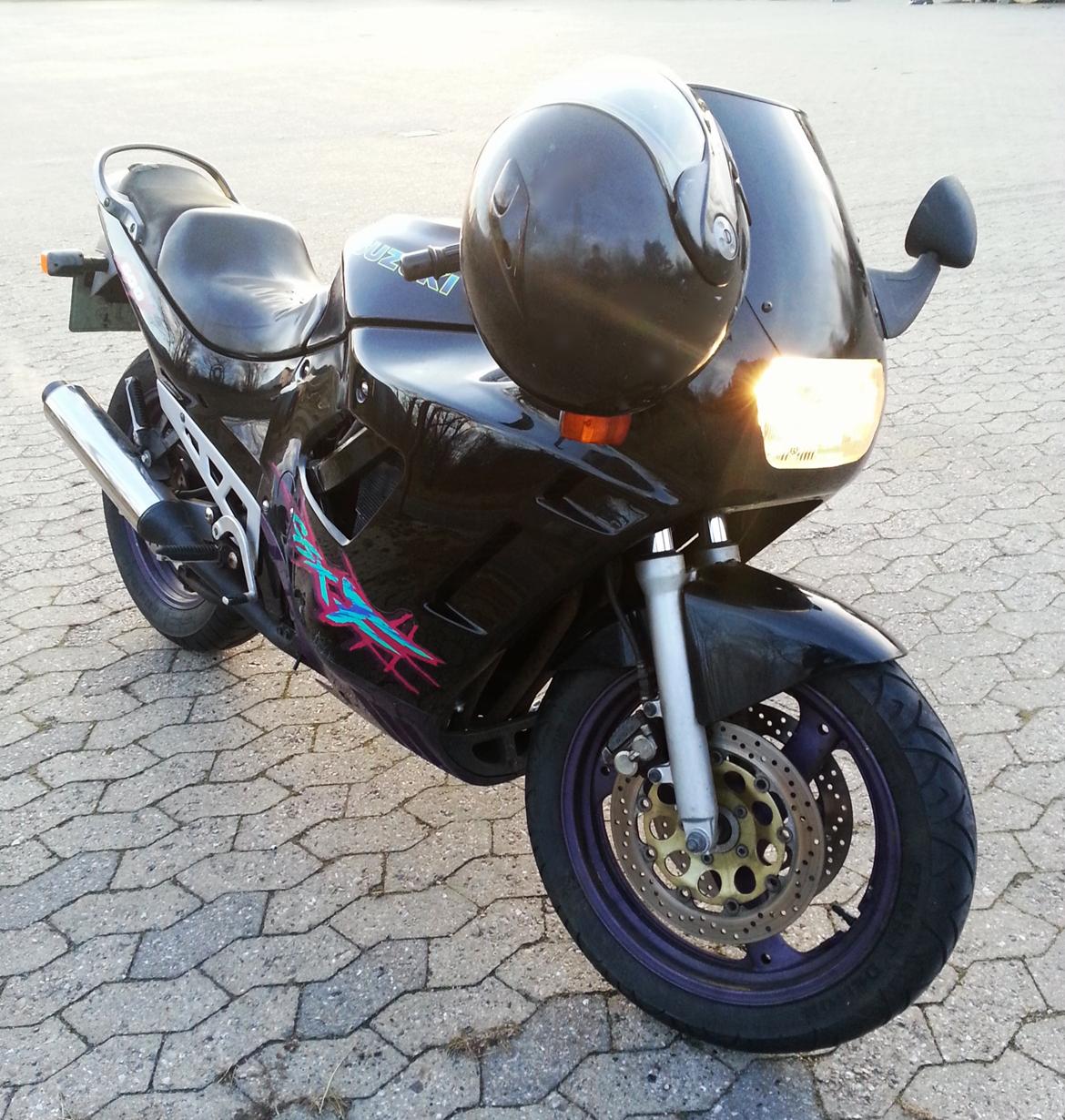 Suzuki GSX 600F billede 3