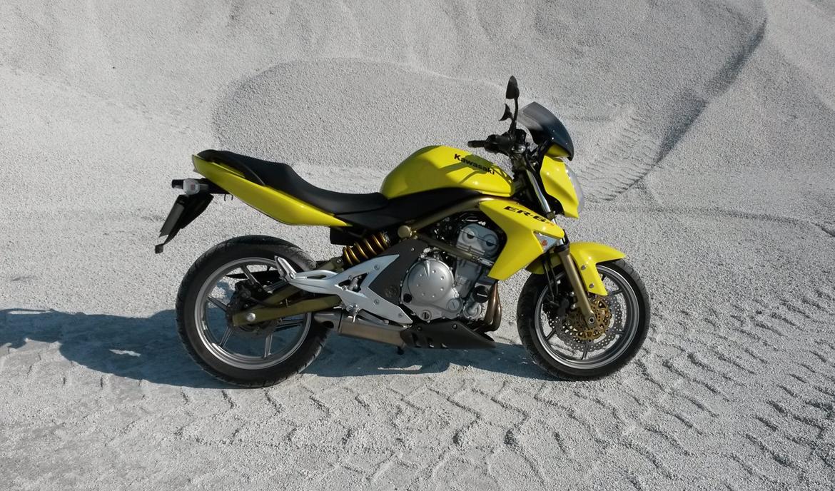 Kawasaki ER-6n - Bananen - i det hvide sand billede 14