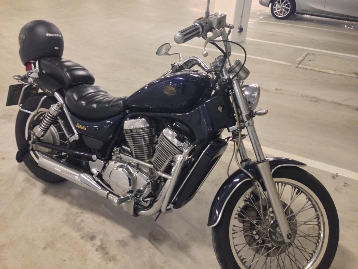 Suzuki Intruder VS750 billede 8