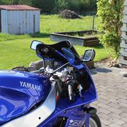 Yamaha YZF 750 R
