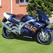 Honda CBR 900 RR FIREBLADE