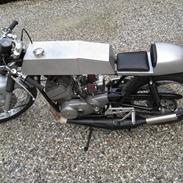 Suzuki T250 Cafe racer