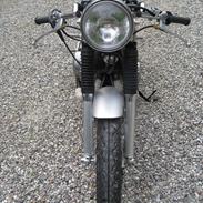Suzuki T250 Cafe racer