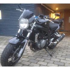 Suzuki SV1000 N Solgt