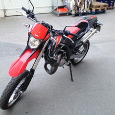 Aprilia SX 125 (SOLGT)