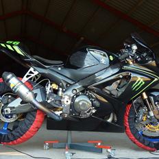 Suzuki gsxr 1000 k8 FIM Superstock