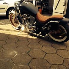 Suzuki Intruder Vs 1400, us 4 gear modellen