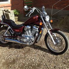 Suzuki vs 700 intruder