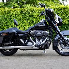 Harley Davidson FLHX Street Glide