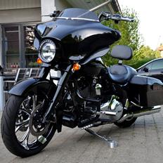 Harley Davidson FLHX Street Glide