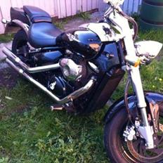 Suzuki M800 Intruder