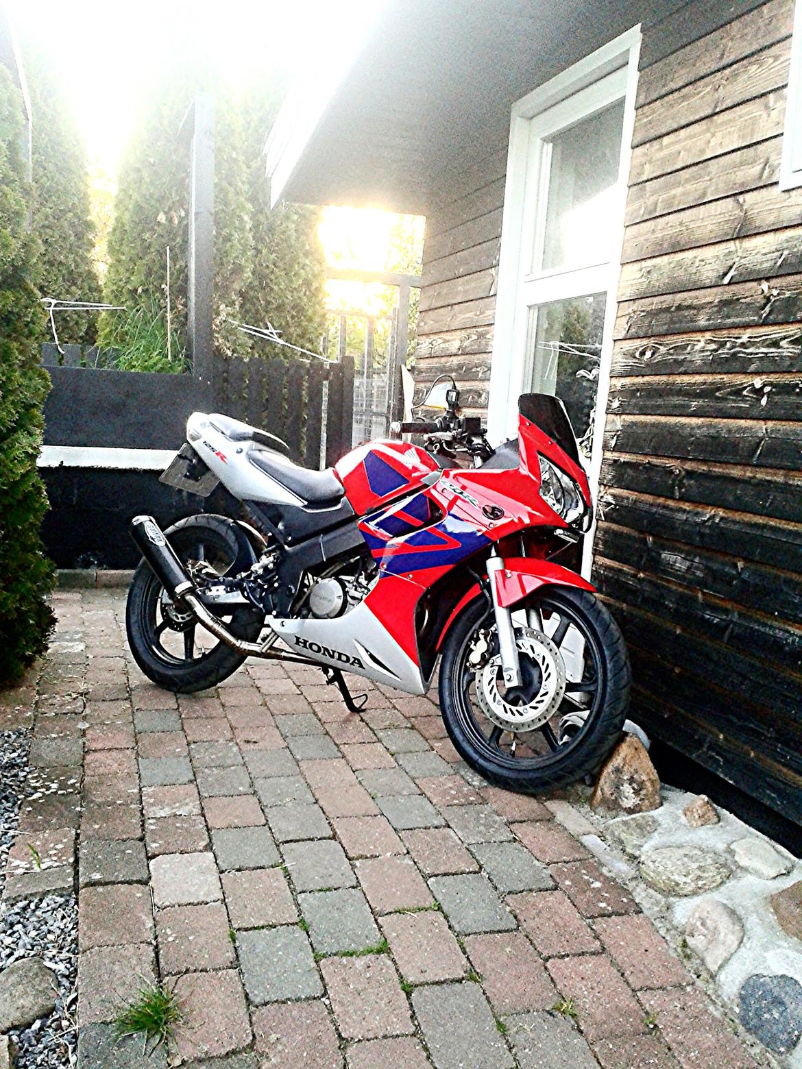 Honda cbr 125 R billede 1