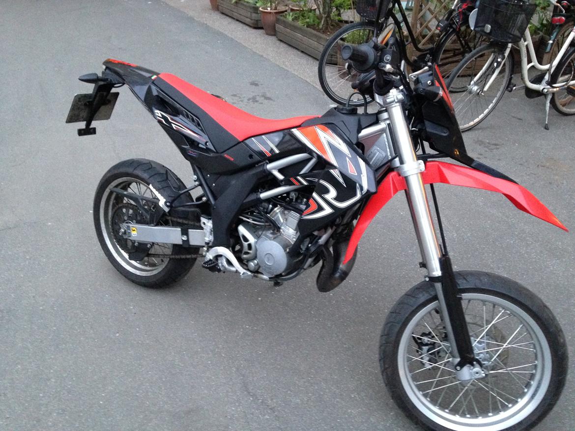 Aprilia SX 125 (SOLGT) billede 4