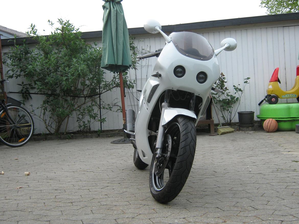 Suzuki GSX-R 250 billede 5