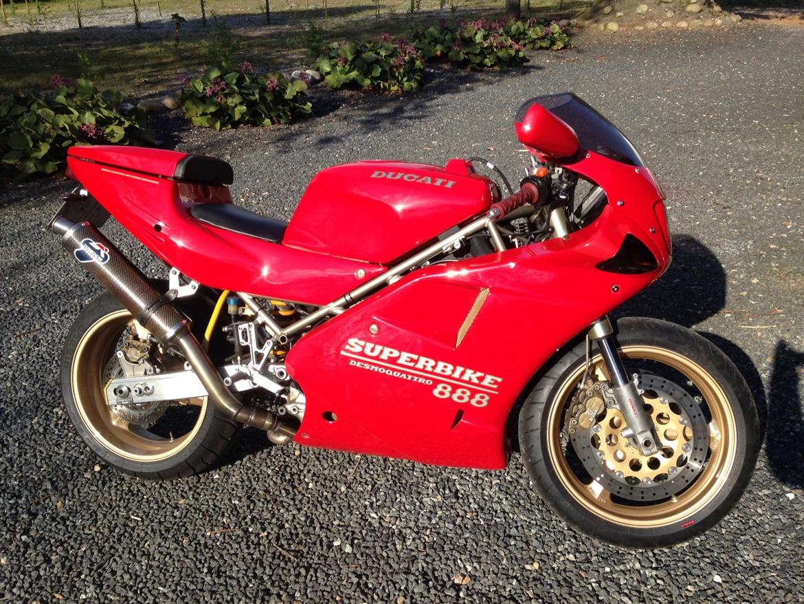 Ducati 888 billede 1