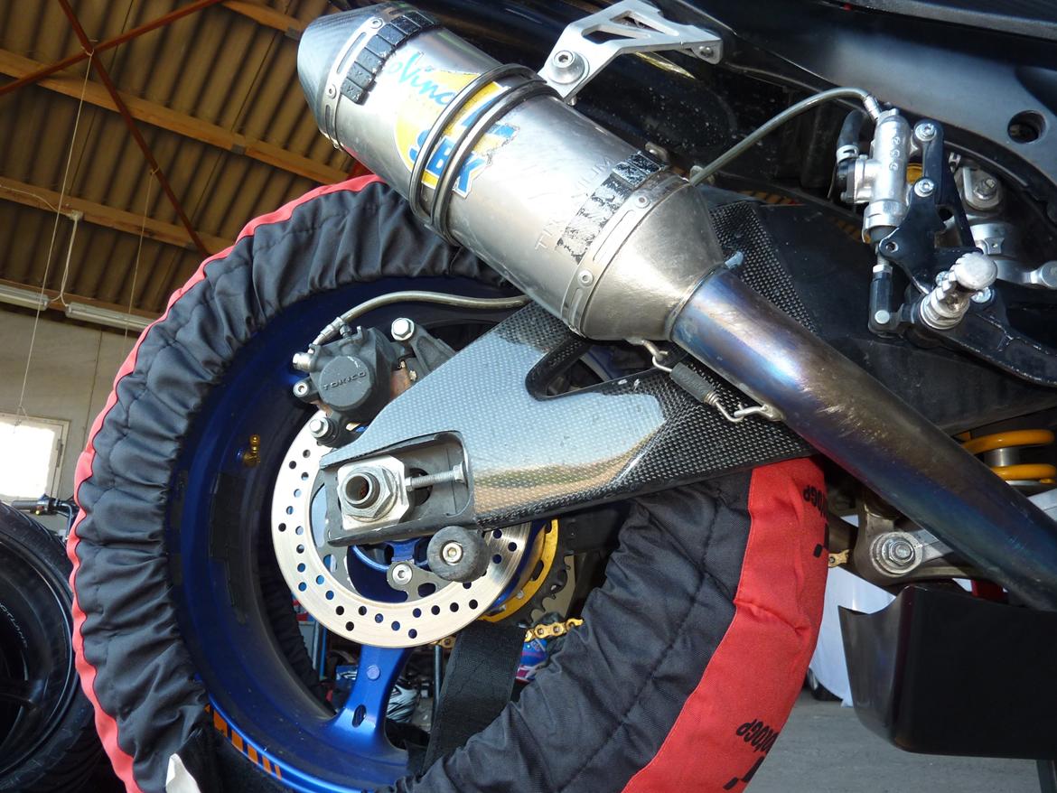 Suzuki gsxr 1000 k8 FIM Superstock billede 6