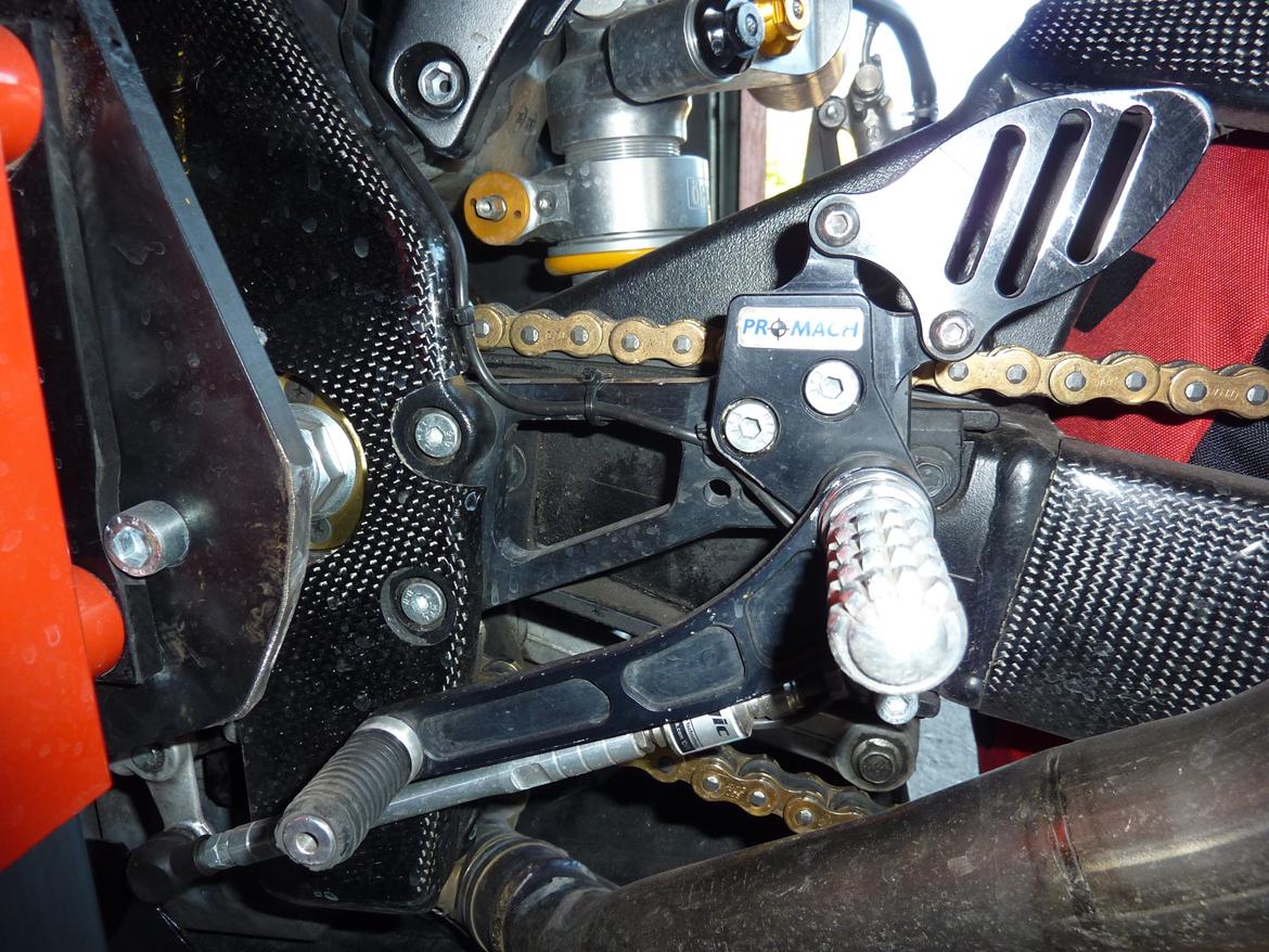 Suzuki gsxr 1000 k8 FIM Superstock billede 9