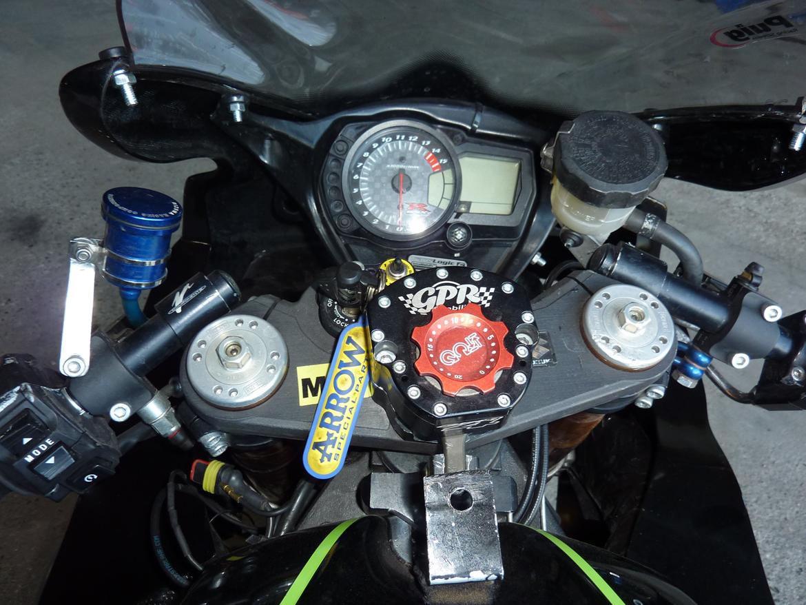 Suzuki gsxr 1000 k8 FIM Superstock billede 10